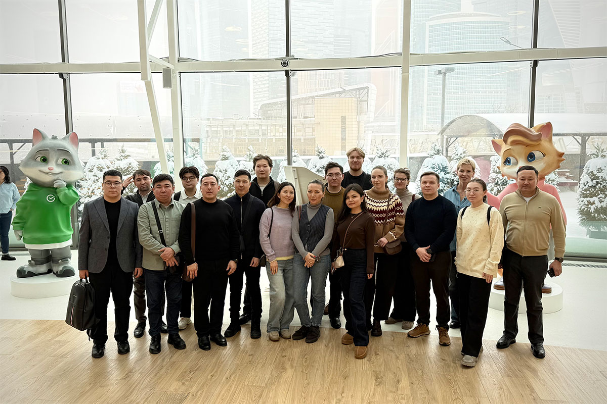 19–20 февраля магистранты Казахстанского филиала МГИМО в рамках московского выездного модуля сосредоточились на вопросах технологического развития и внедрения цифровых инноваций в финансовом и корпоративном секторе. Студенты встретились с вице-президентом ВЭБ.РФ Д.А.Аксаковым и проректором по развитию А.В.Мальгиным, поучаствовали в мастер-классе от «Газпромбанка» и посетили офисы компаний «Яндекс» и «Сбер».
