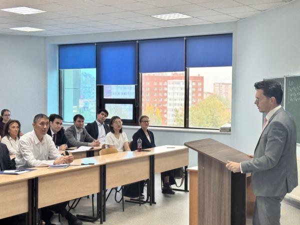 Д.Н.Чернышенко в Казахстанском филиале МГИМО Д.Н.Чернышенко в Казахстанском филиале МГИМО