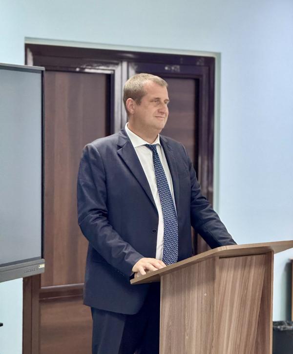 Д.Н.Чернышенко в Казахстанском филиале МГИМО Д.Н.Чернышенко в Казахстанском филиале МГИМО