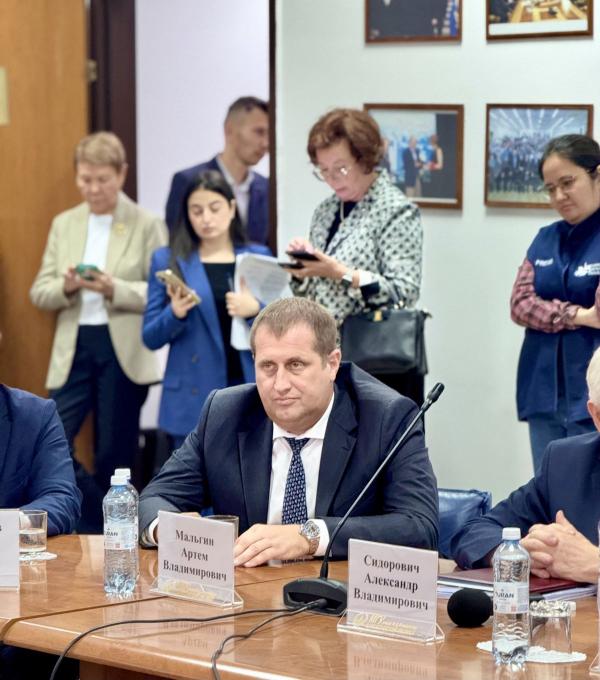 Д.Н.Чернышенко в Казахстанском филиале МГИМО Д.Н.Чернышенко в Казахстанском филиале МГИМО