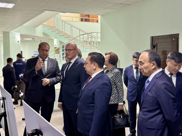 Д.Н.Чернышенко в Казахстанском филиале МГИМО Д.Н.Чернышенко в Казахстанском филиале МГИМО